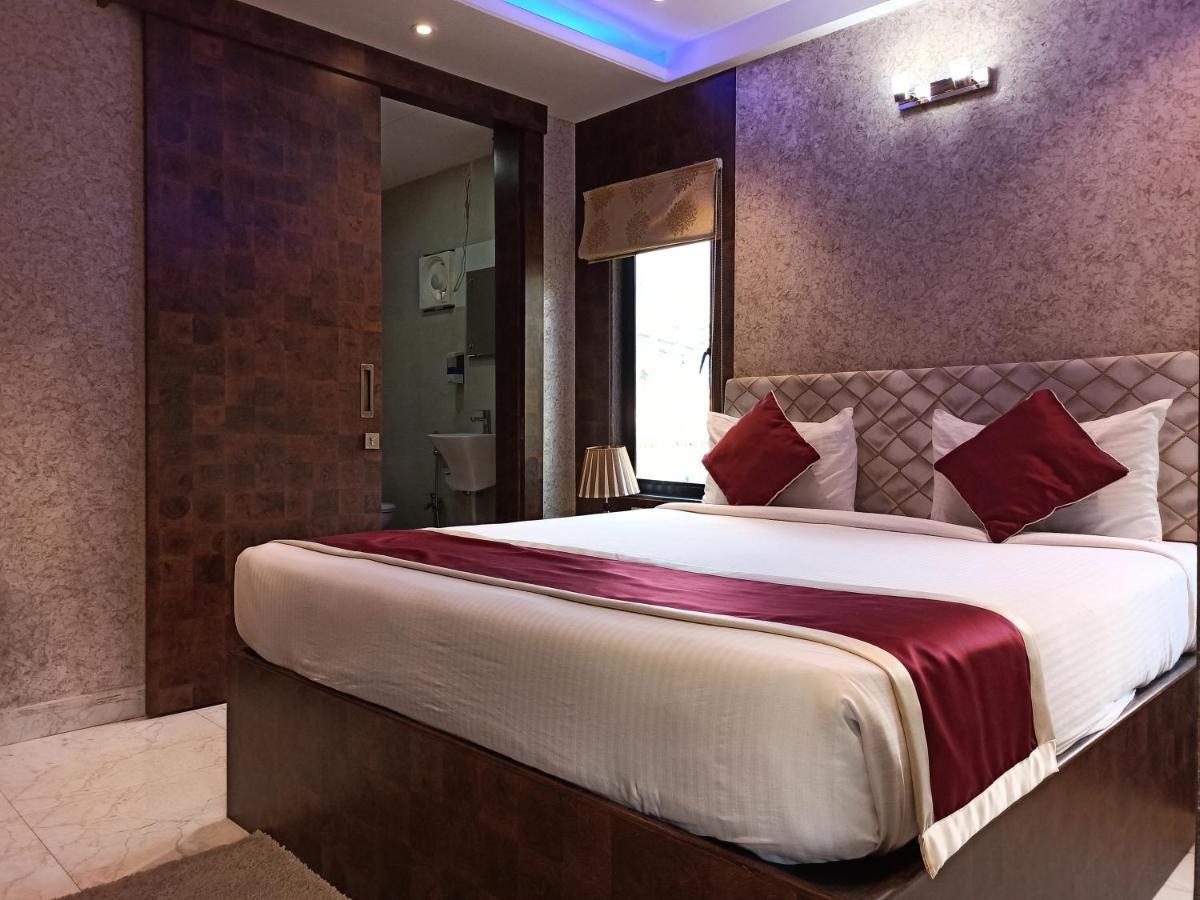 Hotel A P Home'S - A Boutique Hotel Guwahati Luaran gambar