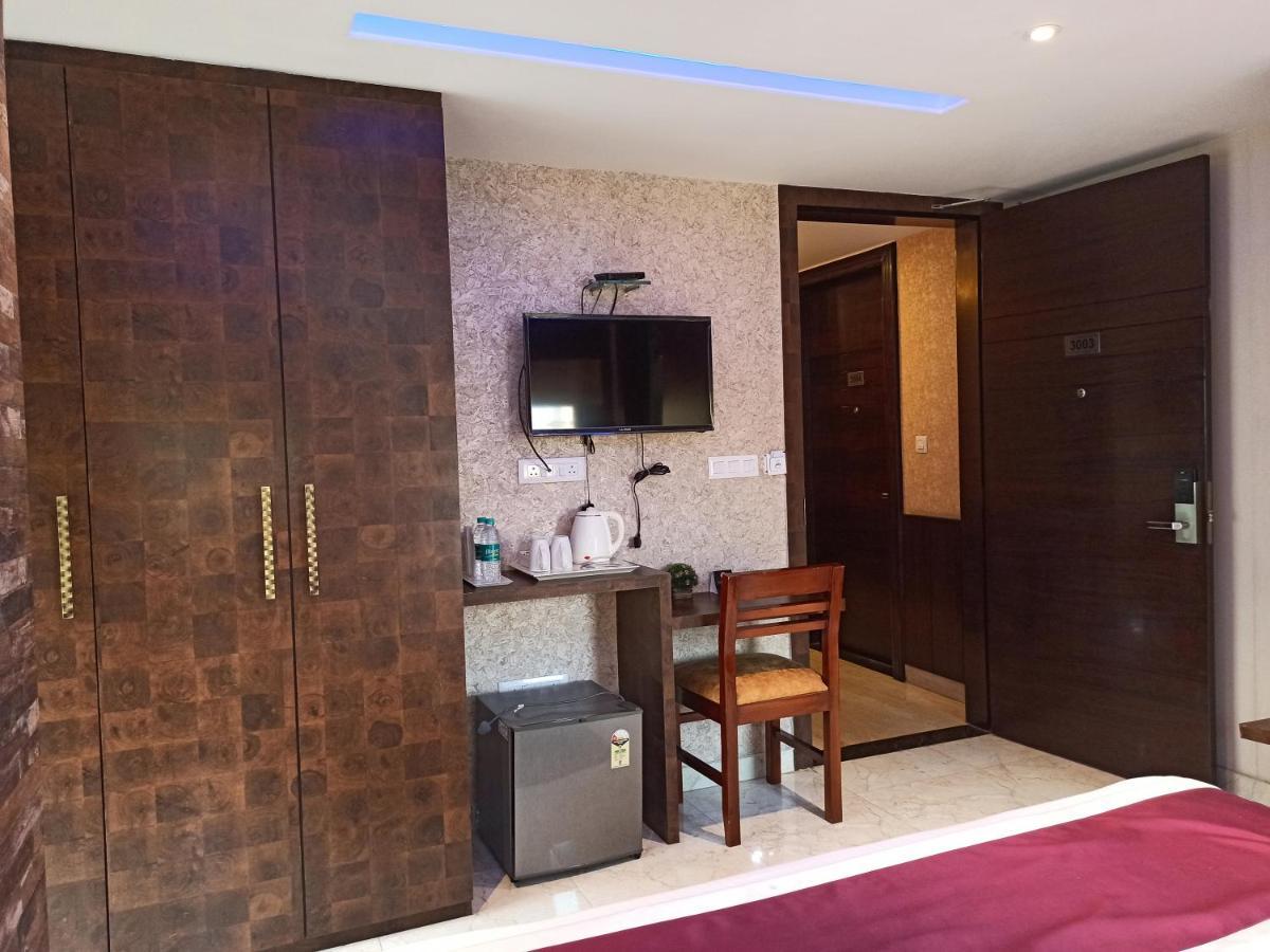 Hotel A P Home'S - A Boutique Hotel Guwahati Luaran gambar