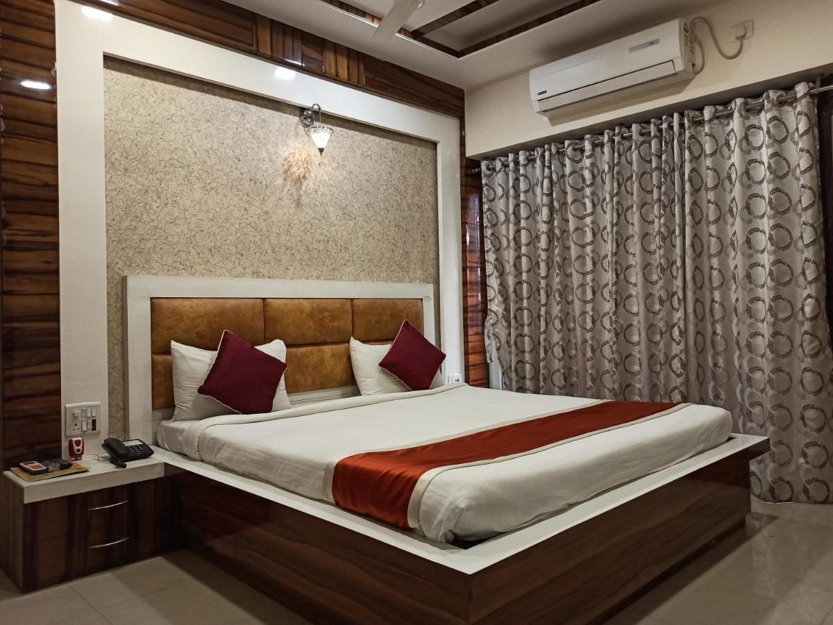 Hotel A P Home'S - A Boutique Hotel Guwahati Luaran gambar