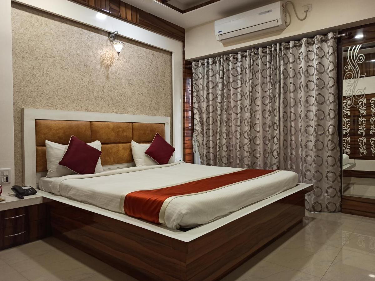 Hotel A P Home'S - A Boutique Hotel Guwahati Luaran gambar