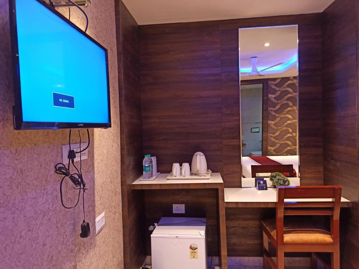 Hotel A P Home'S - A Boutique Hotel Guwahati Luaran gambar